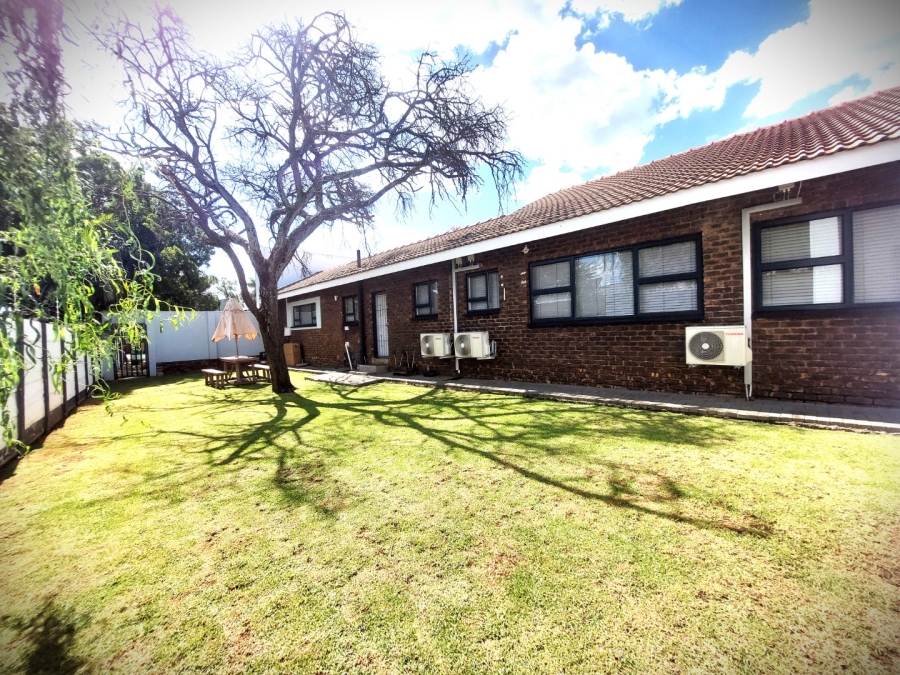  Bedroom Property for Sale in Wilkoppies North West